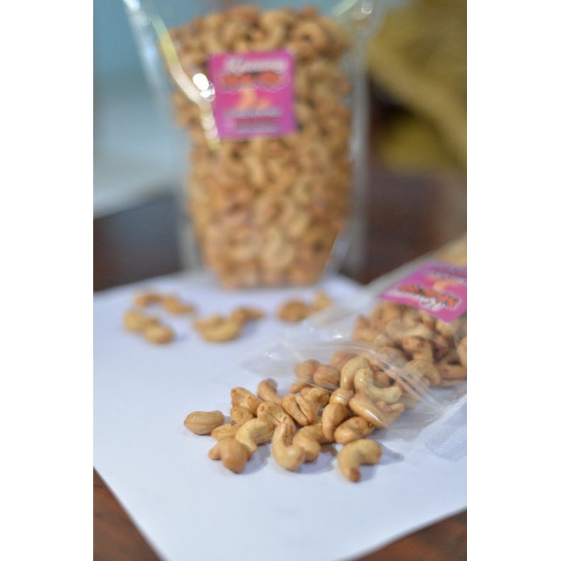 

KACANG MEDE/KACANG METE/CASHEWS-GORENG|JUMBO|GRADE A•250gr/500gr/1000gr/1kg