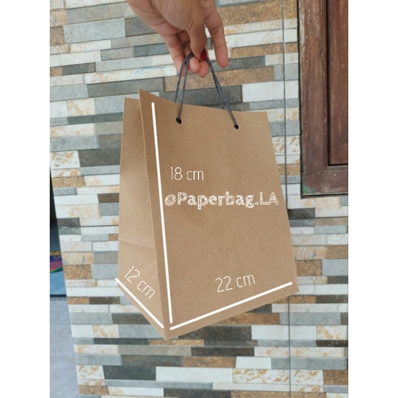 

Paperbag Polos 18 x 12 x 22 cm / R5 besar