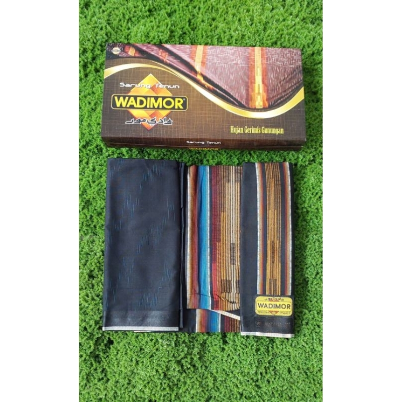Sarung Wadimor motif Hujan Gerimis Gunungan