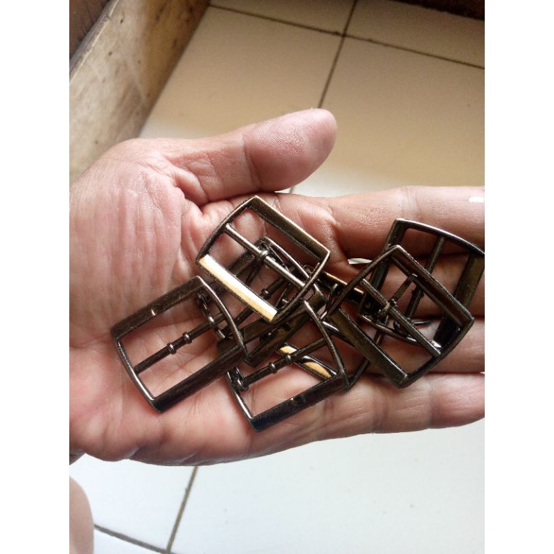 Aksesoris Sandal Gesper Tusuk/Birken