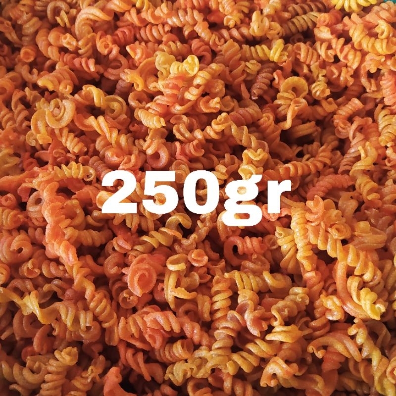 

Kizziu Makaroni Bantet Pedas Makaroni Spiral Super Renyah 250gr
