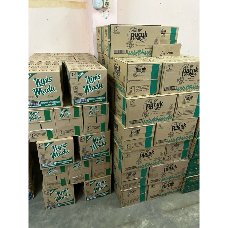 

Ay00! TEH PUCUK HARUM 350ML ISI 24 BOTOL 1 KARTON TERMURAH