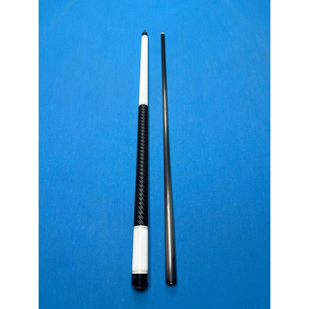 Bekas / Second - Fury CW-03 Uniloc Joint dan Shaft Kick 12.4mm Low Deflection Like New Stick Billiar