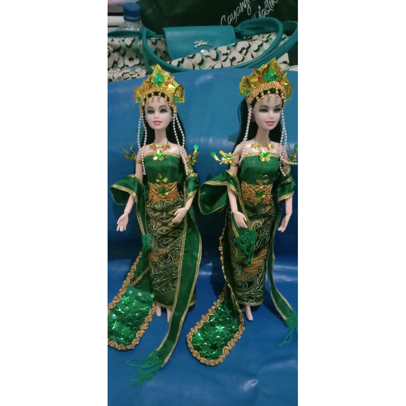 BONEKA NYI ROROKIDUL