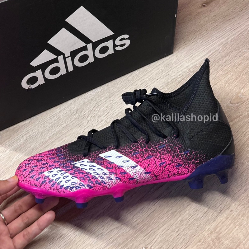Sepatu Bola Adidas Predator Freak.3 FG FW7514 Ori (Ready Stock)