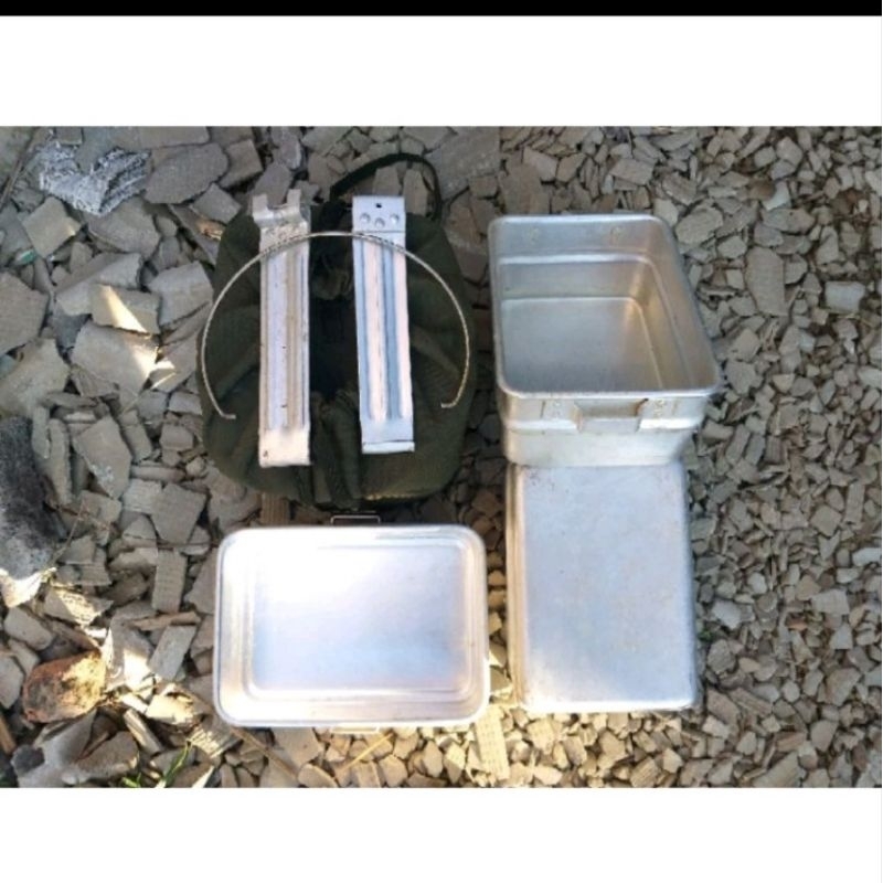 Misting/Nesting TNI/Tempat Makan Outdoor