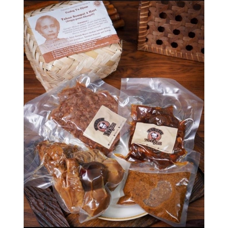 

GUDEG YU DJUM kemasan VAKUM