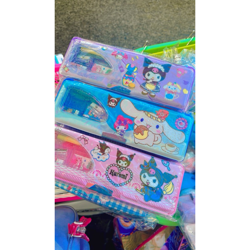 

Kotak Pensil Magnet Set Alat Tulis