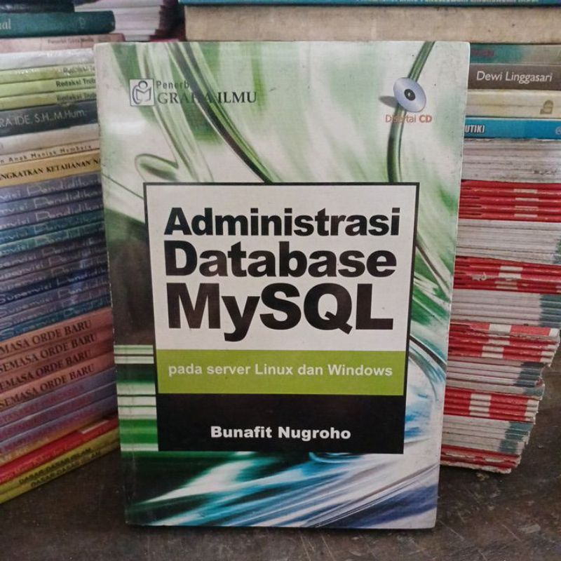 Administrasi database MySQL pada server Linux & Windows.  cr44