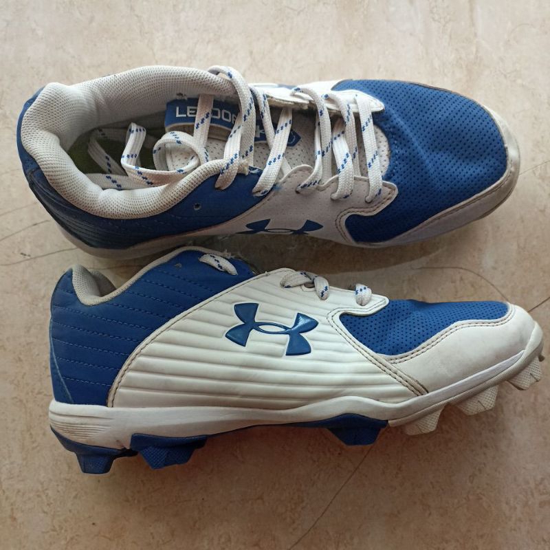 SEPATU SOFTBALL UNDER ARMOUR SECOND