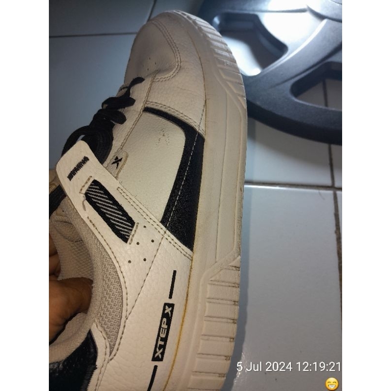 'XTEP SEPATU(SIZE42)Seconhand/Barangbekas