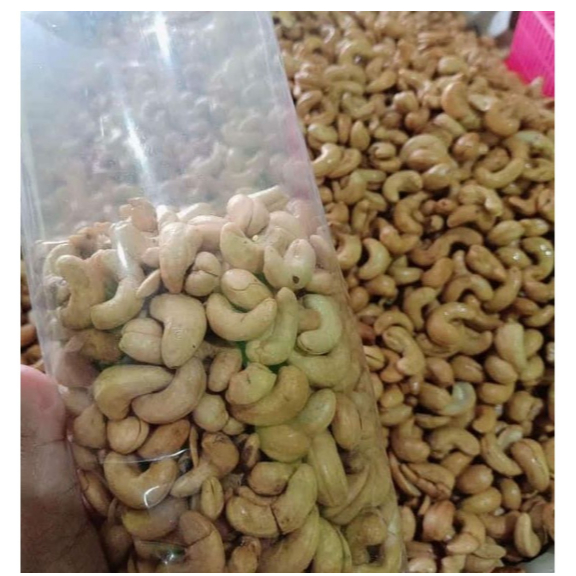 

Kacang Mede Goreng Original Mede Wonogiri 500 gr Mede Super Enak Cikarang