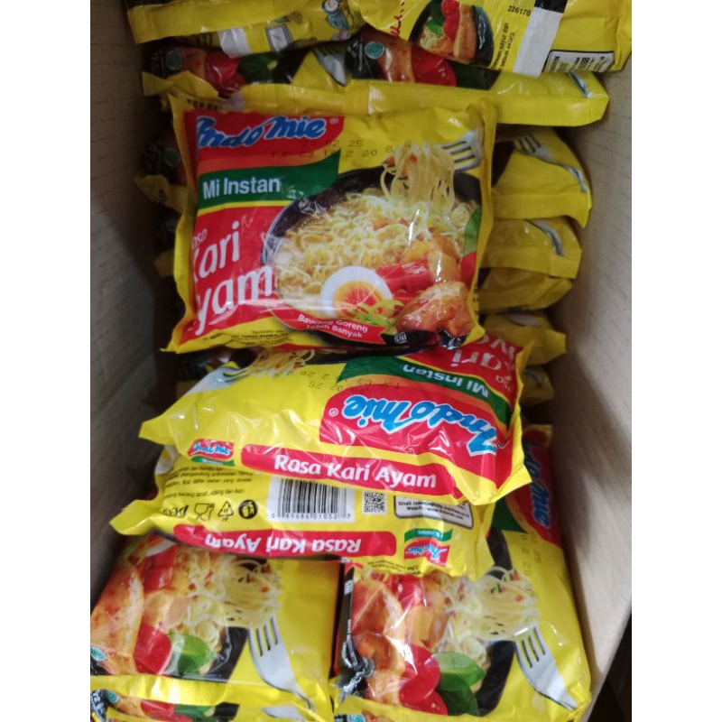 

Mie Instan Indomie kari ayam 1 dus 40pcs