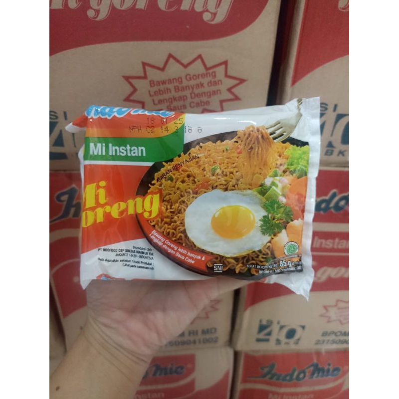

indomie goreng 3pic