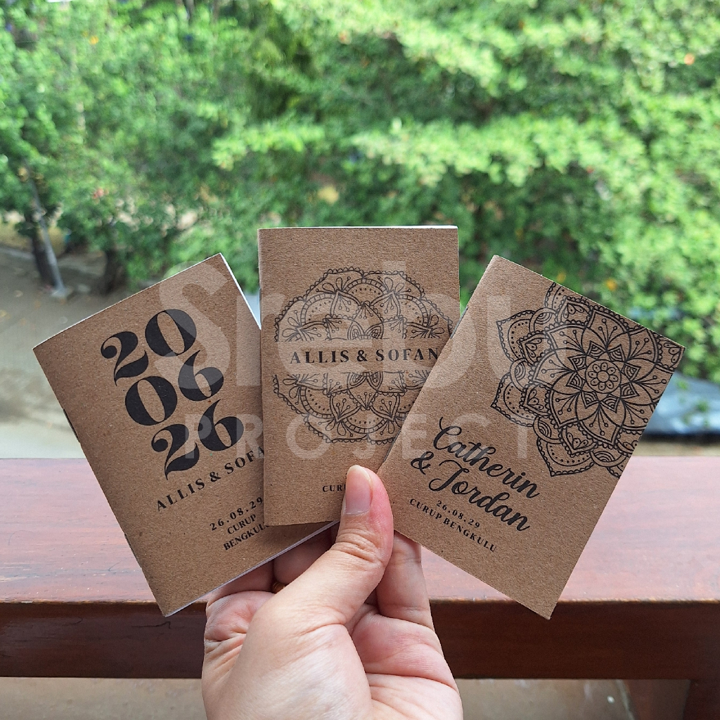 

Souvenir Buku Saku Bloknote untuk Pernikahan / Ulang tahun / Khitan / Tasyakuran / Seminar CUSTOM DESAIN