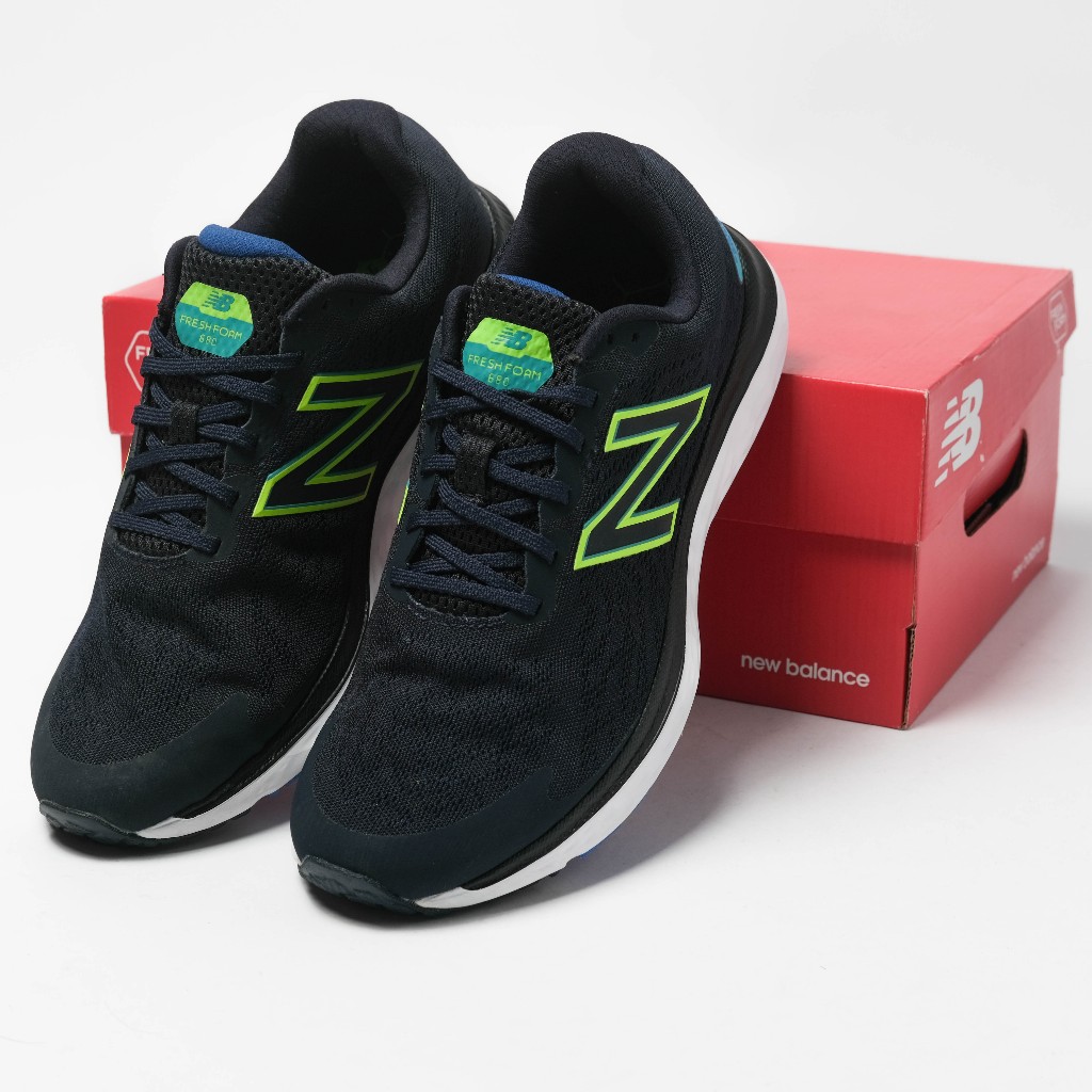 SEPATU OLAHRAGA / NB FRESHFOAM 680 NAVY NEON WHITE