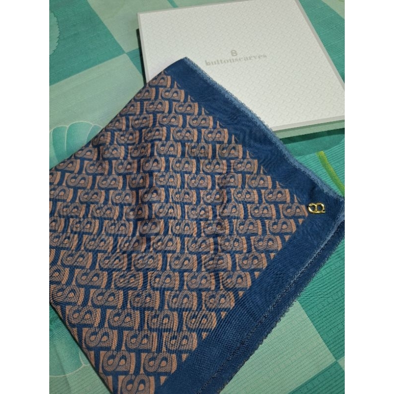 PRELOVED BUTTONSCARVES BIMU GELATO