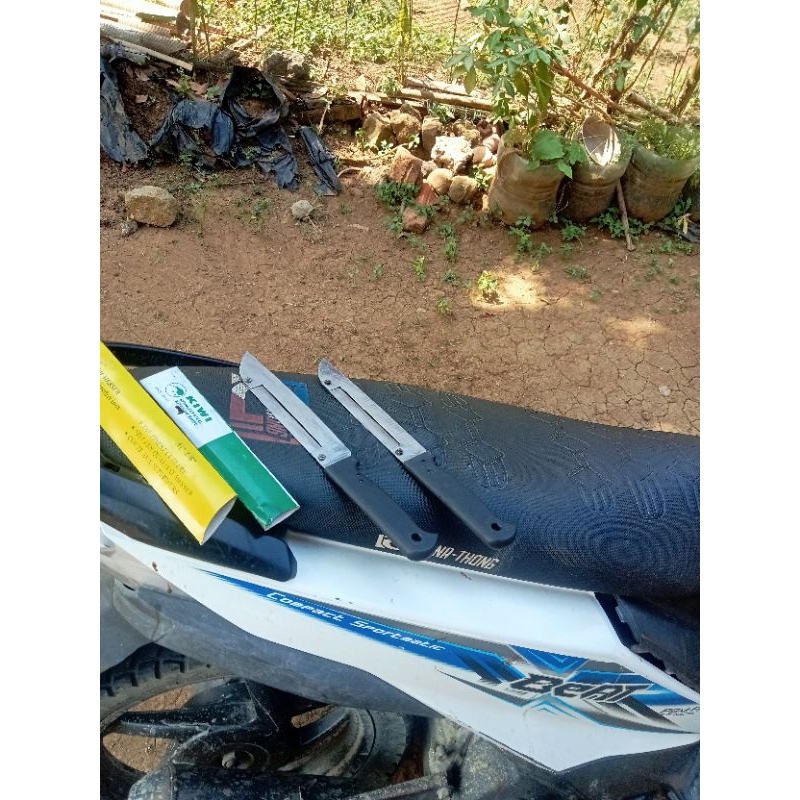 pisau sale         pisau saleh pisang