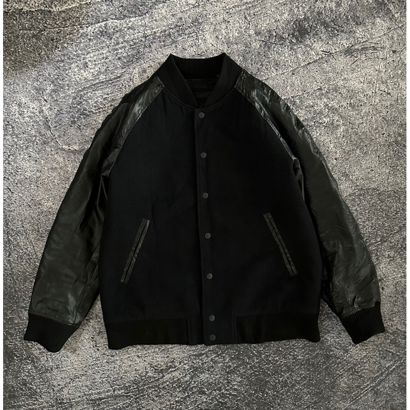 Jaket varsity uniqlo leather