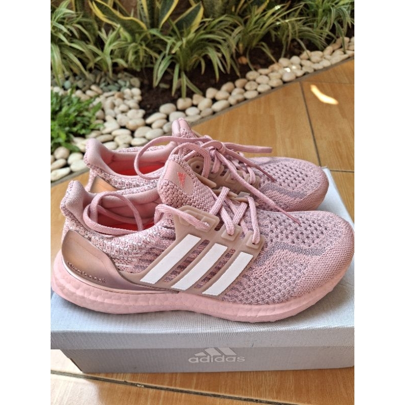 Adidas Woman Ultraboost 5.0 DNA Pink
