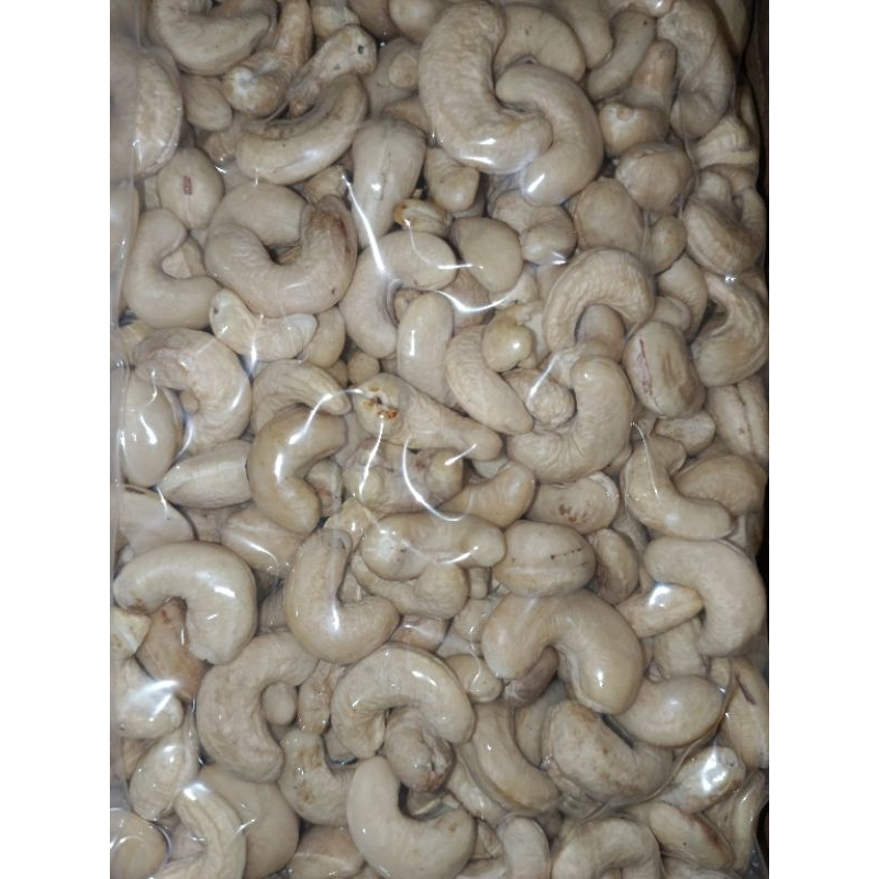 

Kacang Mente Mentah 250 Gr