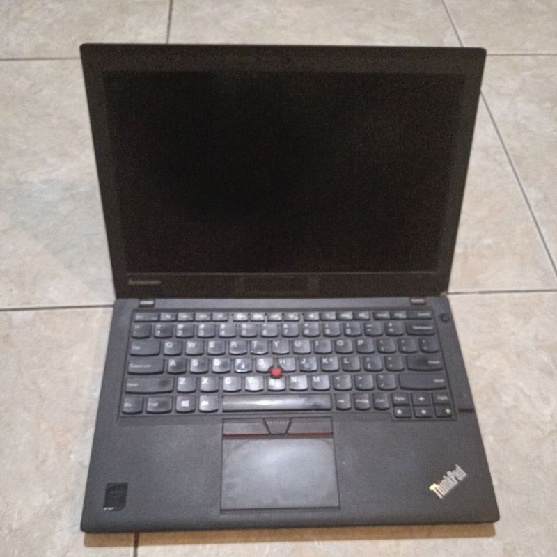 Laptop Lenovo Thinkpad X250 ssd core i5-4300 8/256