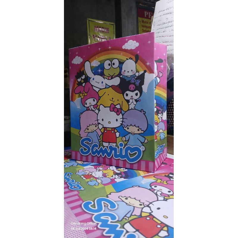 

Tas KERTAS KARAKTER / MOTIF KARTUN UK.20*25*10 cm PAPERBAG, TAS ULTAH