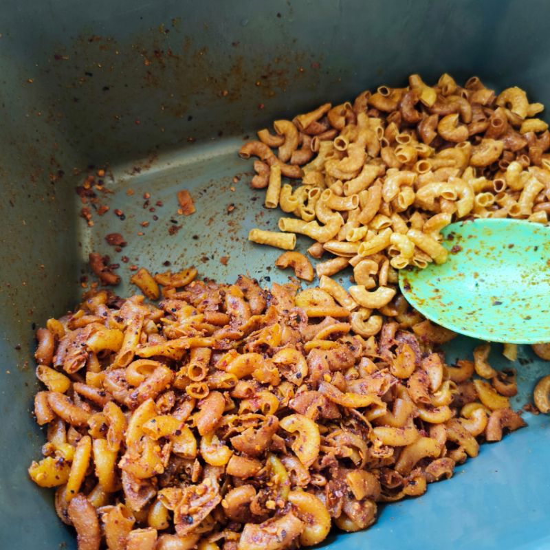 

MAKARONI/BANTET BANTAT KRIUK EXSTRA PEDAS 1KG