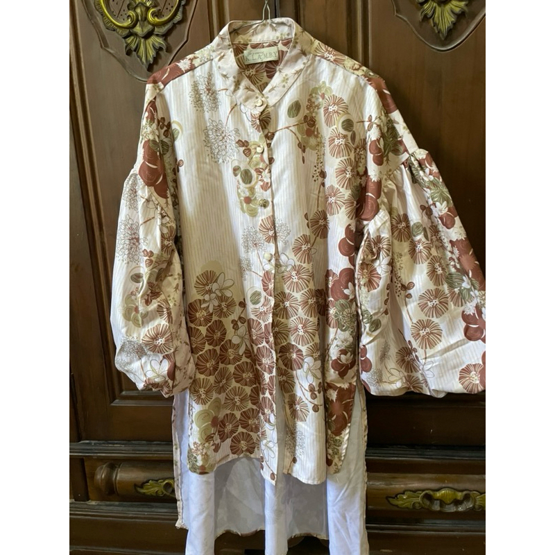 Preloved Tunik Wearing Klamby