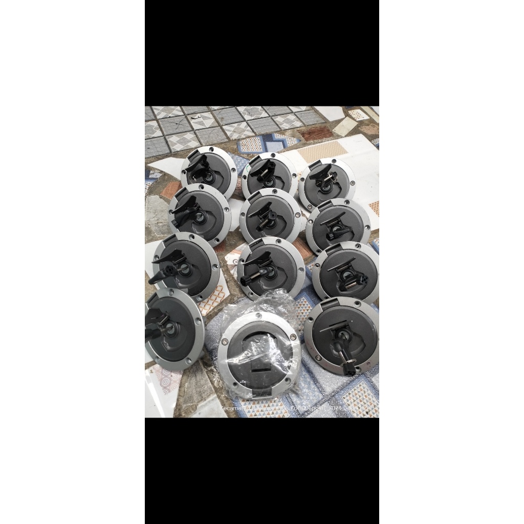 Tutup tangki cb 150 r CBR 150 LED original Honda (bekas)