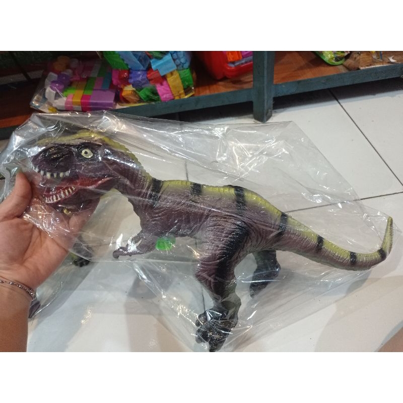 mainan dinosaurus karet suara