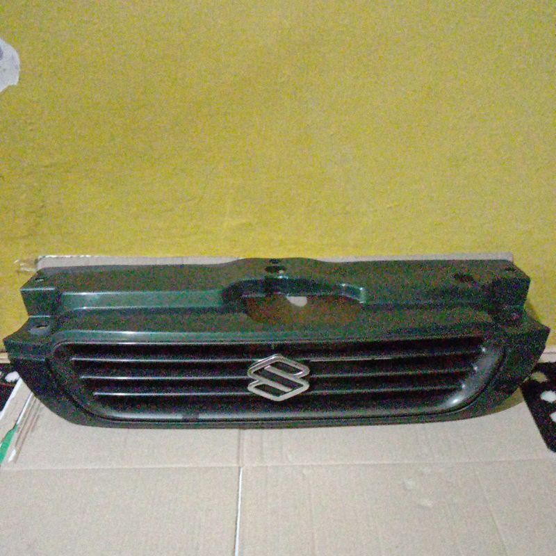 gril Suzuki Baleno lama 1996 1997