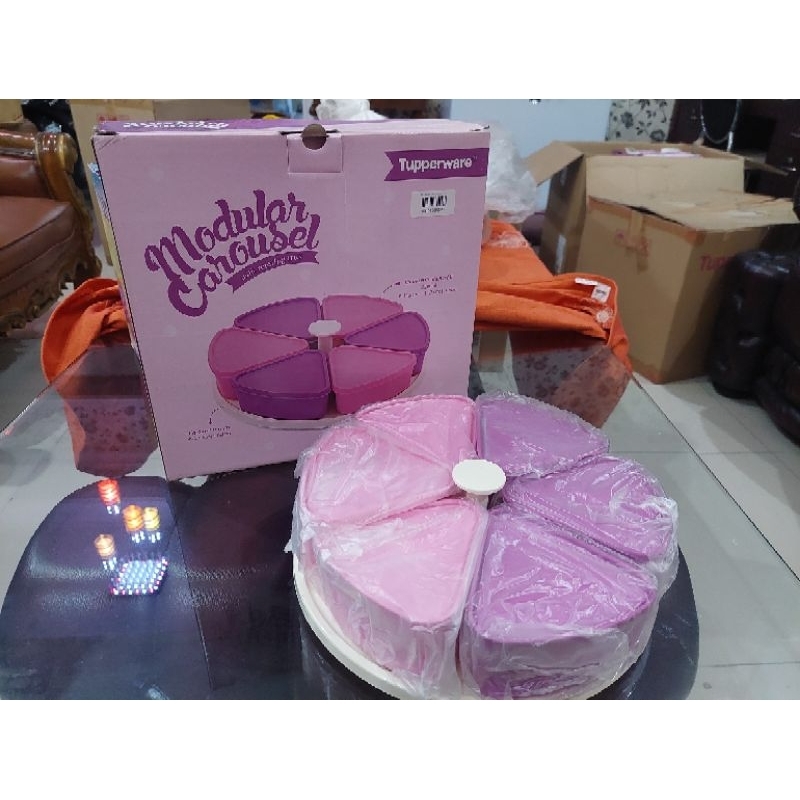 Tupperware modular carousel