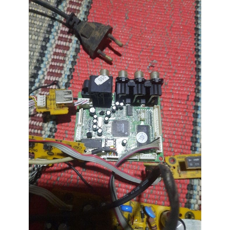 Mesin Dvd Polytron bekas normal siap pakai