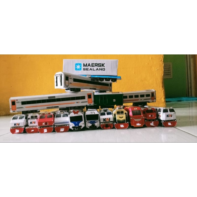 miniatur kereta papercraft [handmade]