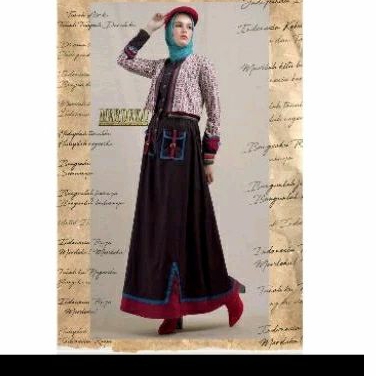 tuneeca preloved merdeka size xs