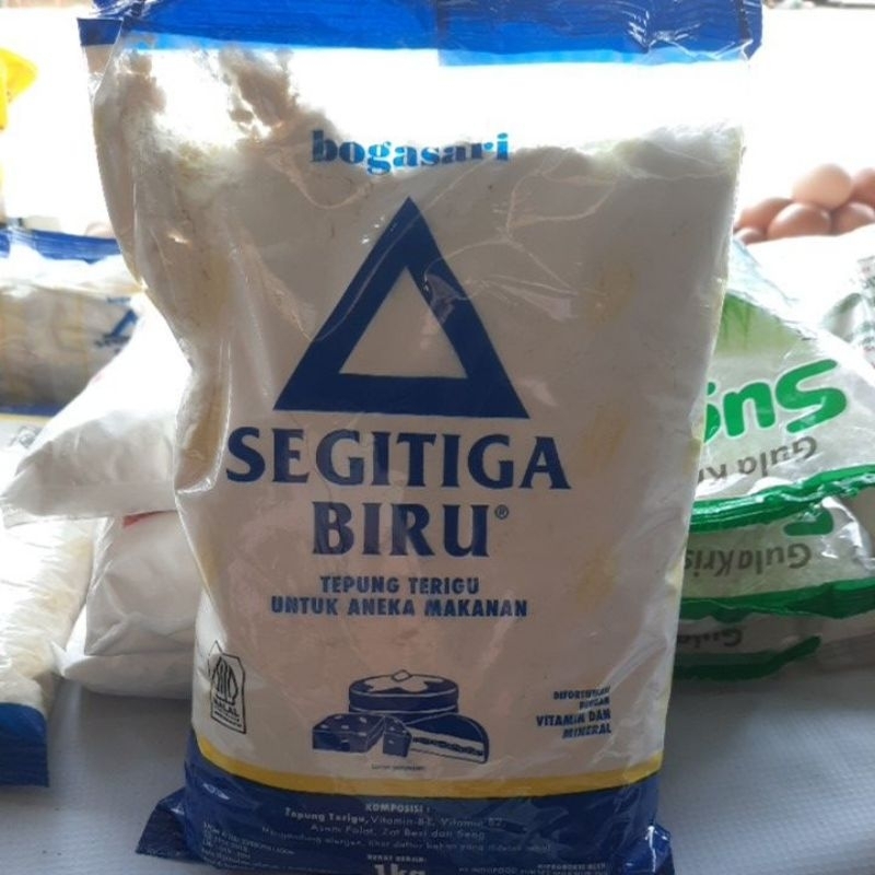 

tepung terigu 1 segitiga biru