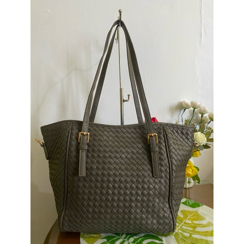 tote bag anyam ala botega tas bahu wanita preloved keren