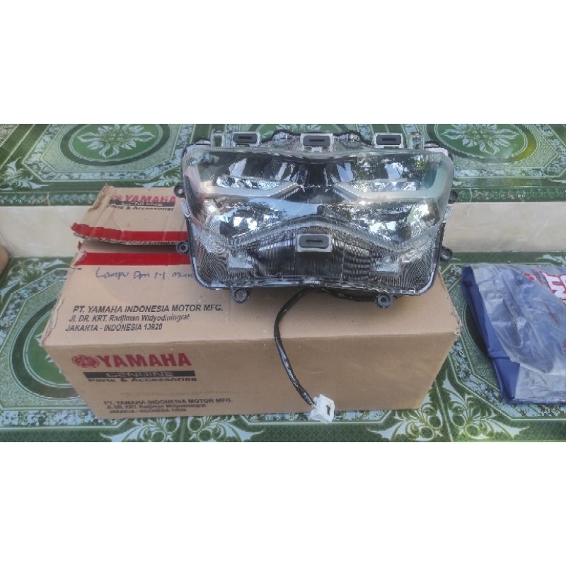 Reflektor lampu depan headlamp Nmax n max new 2024 bekas copotan original orisinil ori motor