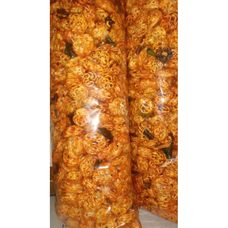 

Krupuk Rafael Pedas Daun Jeruk 1kg/500gr Renyah Murah Meriah Halal.