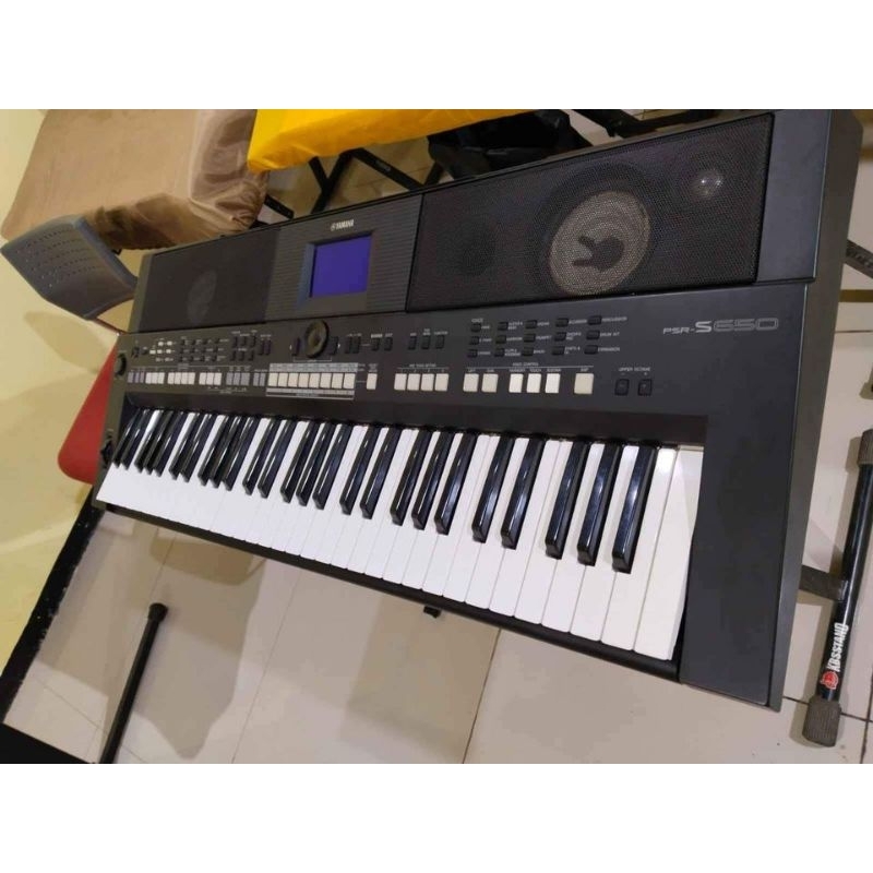 Keyboard Yamaha PSR -S650