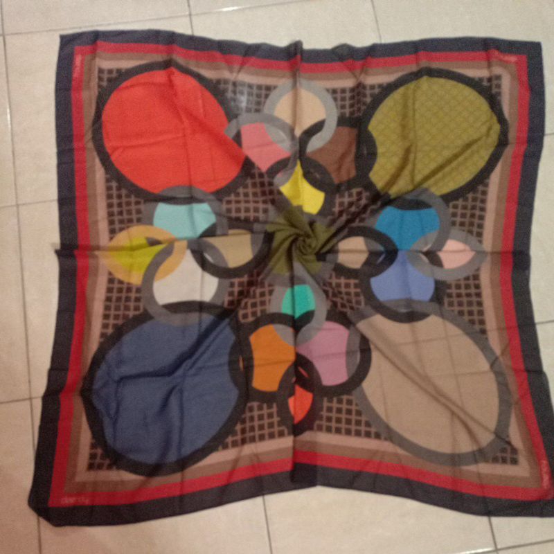 kerudung ori deenay preloved