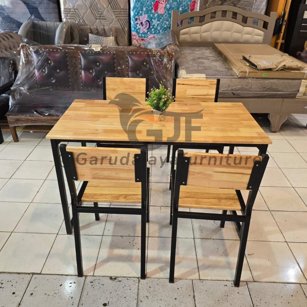 SET MEJA MAKAN 4 KURSI/MEJA MAKAN KAYU RANGKA BESI/MEJA MAKAN CREAM MINIMALIS/MEJA MAKAN CAFE/MEJA M