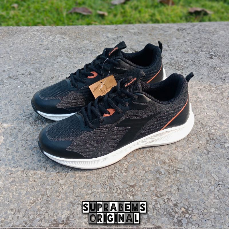 DIADORA RUNNING GUAVA BLACK ORIGINAL