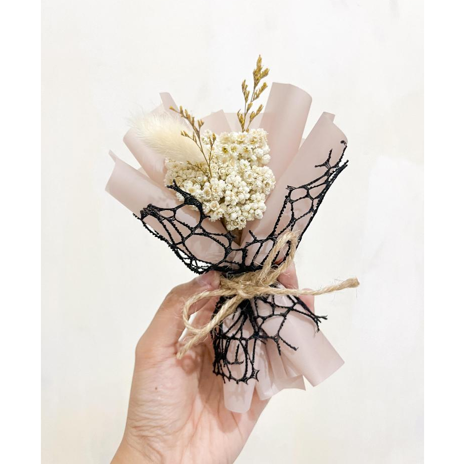 MCM - Buket Bunga Edelweiss Mini Buket Gift Box