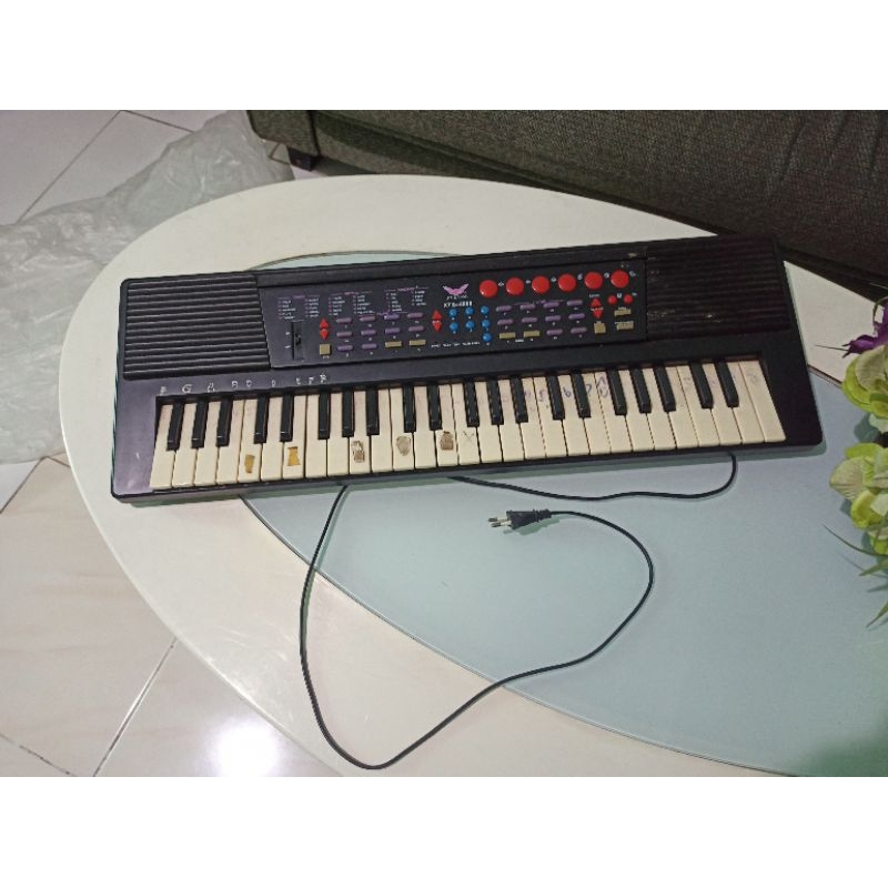 Piano Organ XTS 4900 preloved