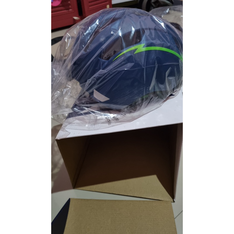 Helm sepeda new Xzone