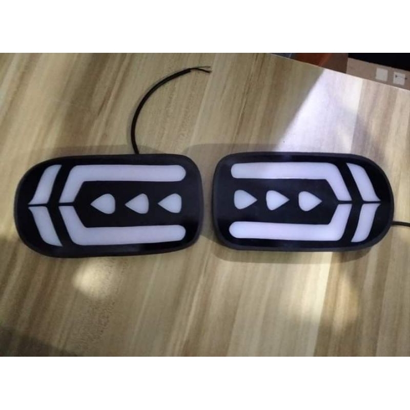 Stoplamp Variasi Lampu Belakang Mobil Pick-up T120ss