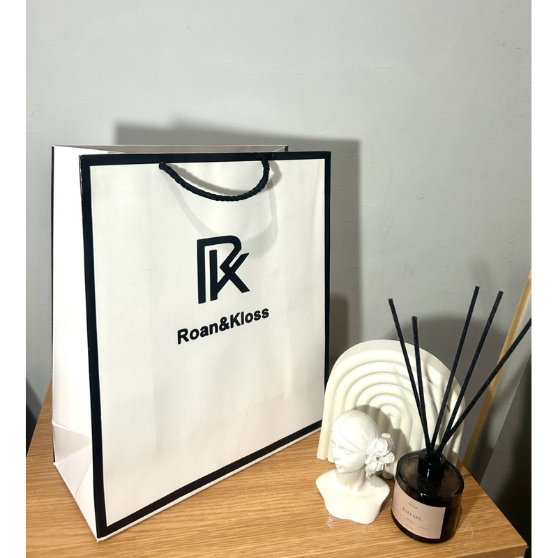 Paper Bag Roan&Kloss Paper Bag Pembungkus Kado