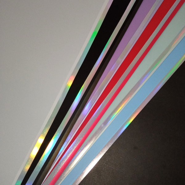 

{5 LEMBAR} Cellophane List Hologram / Wrapping Flower List Holo